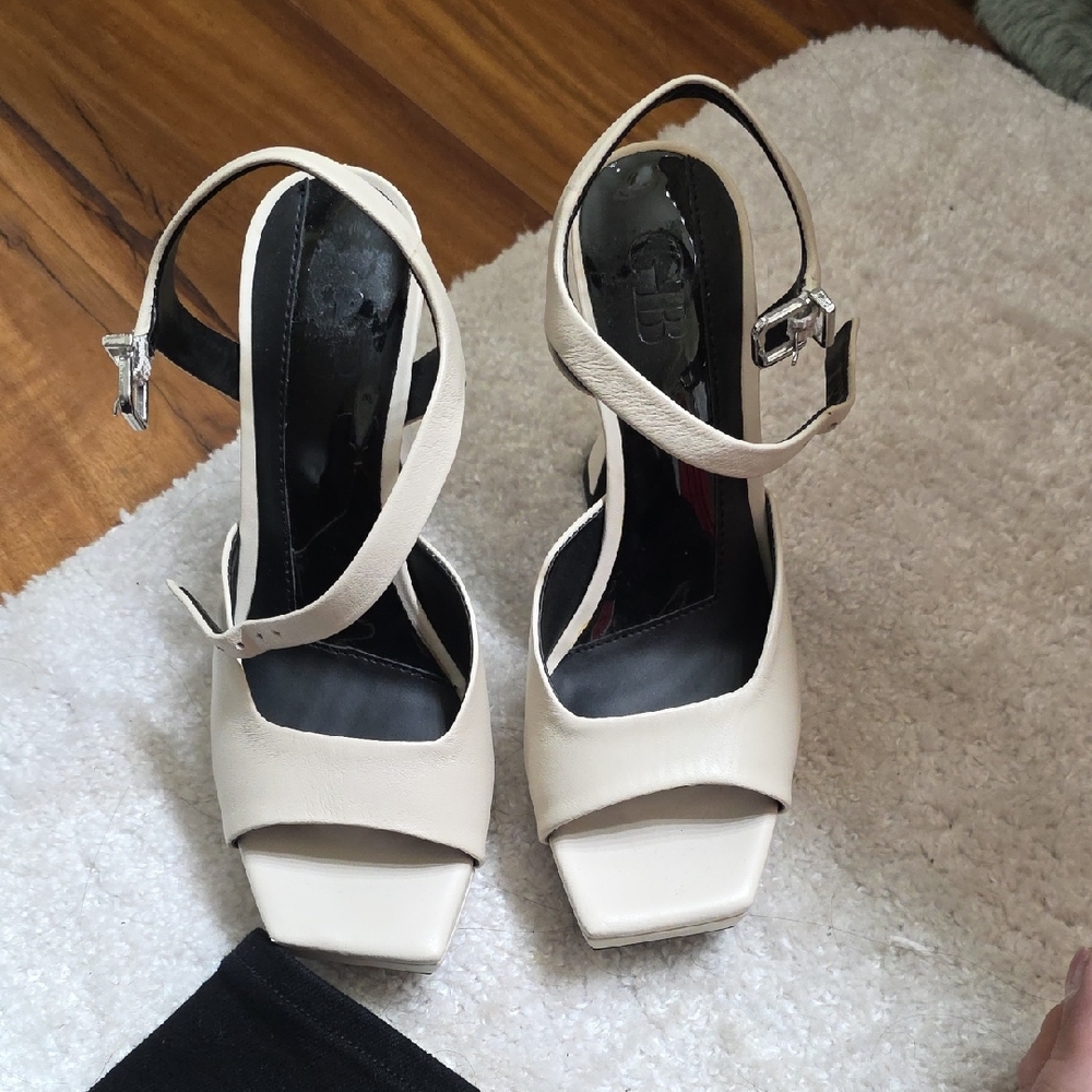 Gianni Bini Cream Heeled Sandals